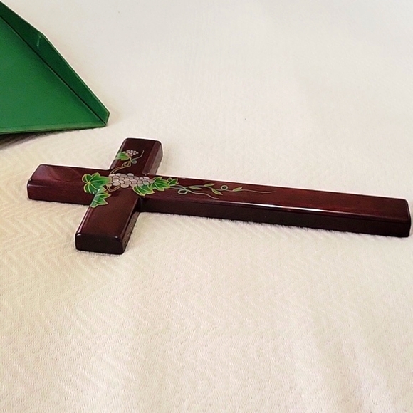Vintage Livingwood Living Wood Handmade and Painted Lacquered Cross - Picture 4 of 9